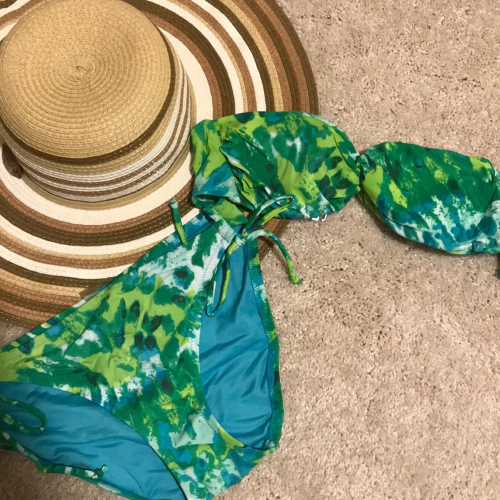 Bathing suit